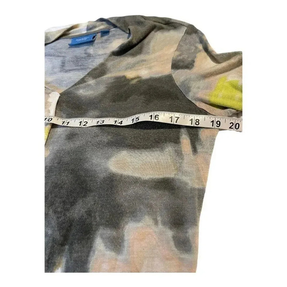 Simply Vera Vera‎ Wang Medium V-Neck Soft Watercolor Design Long Sleeved Top - Picture 4 of 5